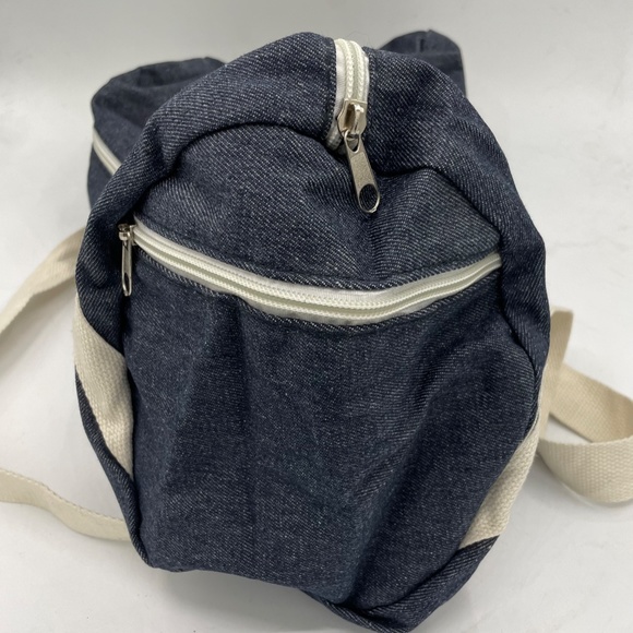 New Denim gym/dance bag with saying, Meet me at the Barre - Picture 2 of 4